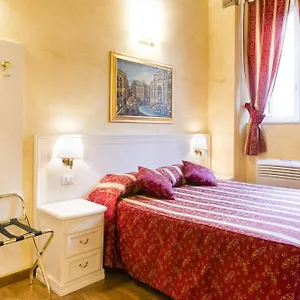 Domus Trevi Frühstückspension Rom